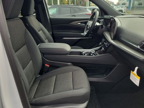 New 2026 Chevrolet Traverse LT image 15