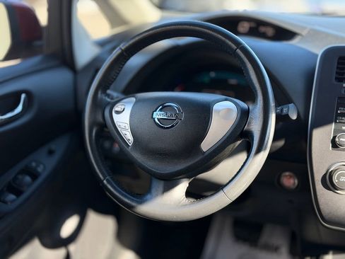 Used 2014 Nissan Leaf S w/ Charge Package image 11