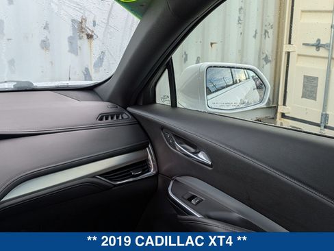 Used 2019 Cadillac XT4 Premium Luxury FWD image 19