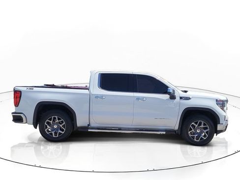 Used 2023 GMC Sierra 1500 SLT w/ SLT Premium Plus Package AWD/4WD image 4