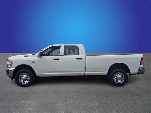 Used 2023 RAM 3500 Tradesman w/ Chrome Appearance Group image 7