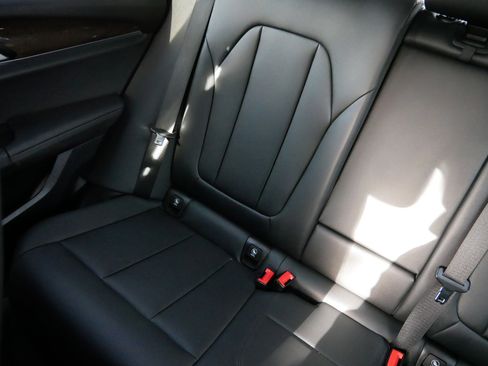 Used 2019 BMW X3 xDrive30i w/ Driving Assistance Package image 12