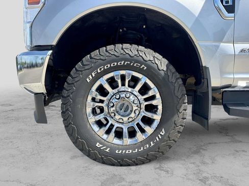 Used 2021 Ford F250 Lariat w/ Chrome Package AWD/4WD image 13