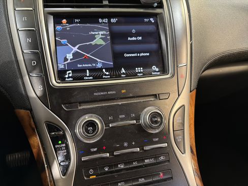 Used 2016 Lincoln MKX Select w/ Select Plus Package image 17