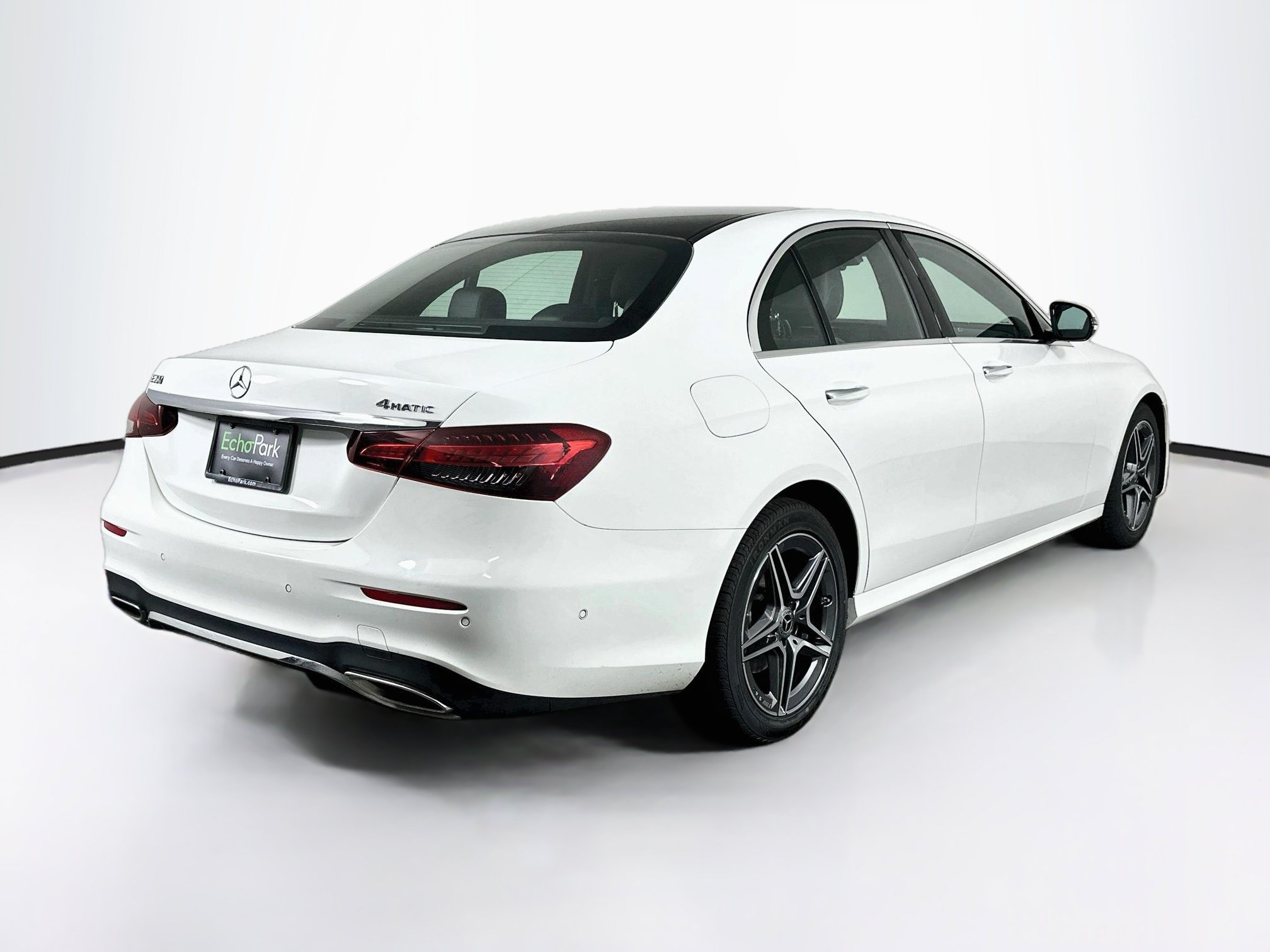 Used 2023 Mercedes-Benz E 350 4MATIC Sedan image 9