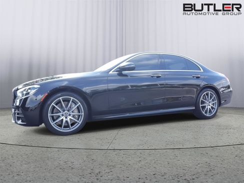 Used 2022 Mercedes-Benz E 450 4MATIC Sedan image 1