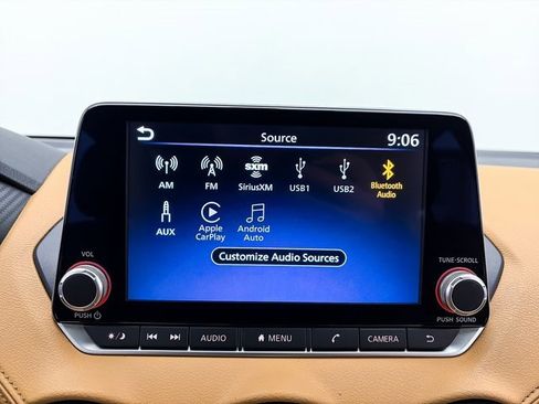 Used 2022 Nissan Sentra SV w/ SV Premium Package image 19