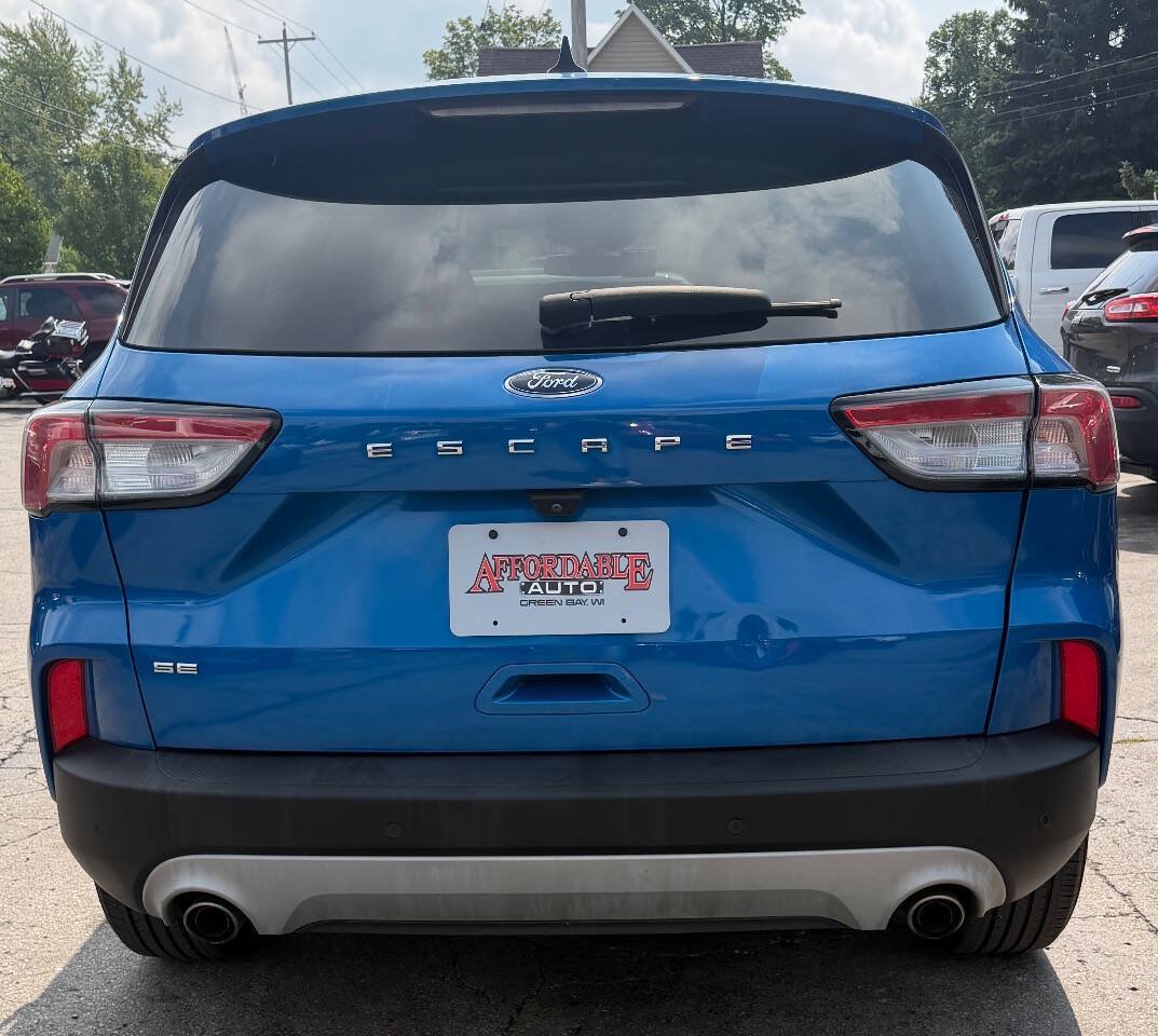 Used 2021 Ford Escape SE w/ Cold Weather Package FWD image 13