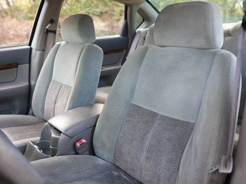 Used 2005 Chevrolet Impala LS w/ Preferred Equipment Group image 6