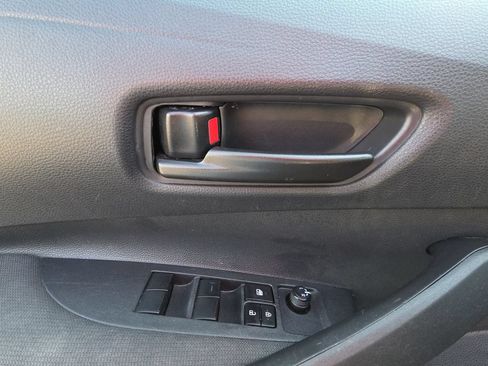 Used 2025 Toyota Corolla LE FWD image 13