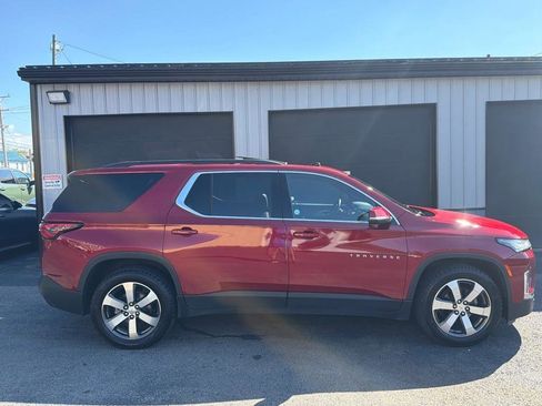 Used 2023 Chevrolet Traverse LT w/ LT Premium Package AWD/4WD image 27