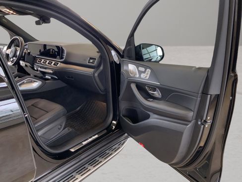 Used 2022 Mercedes-Benz GLS 450 4MATIC image 36