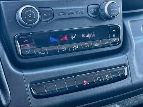 Used 2023 RAM ProMaster 2500 FWD image 15