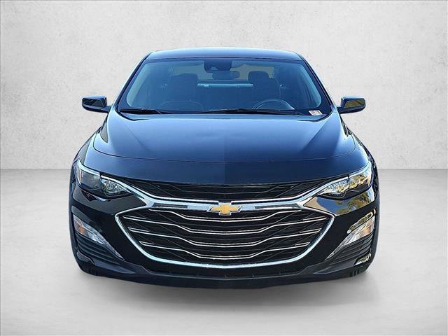 Used 2025 Chevrolet Malibu LT FWD image 2