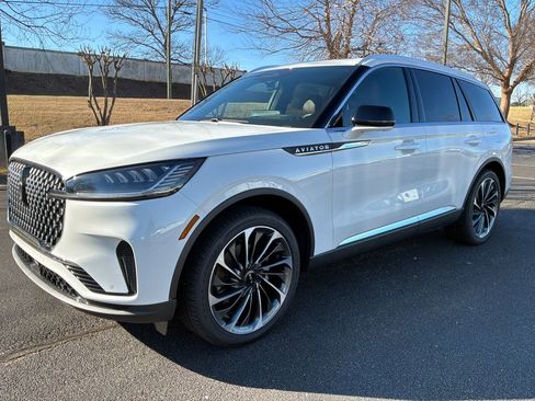 New 2026 Lincoln Aviator Reserve image 10