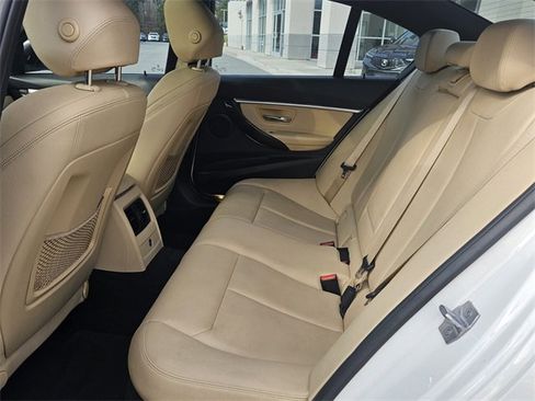 Used 2017 BMW 330i Sedan image 4