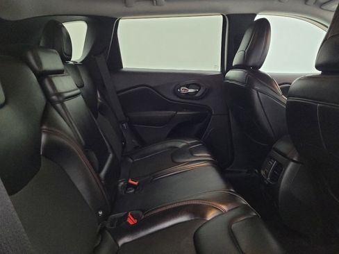 Used 2019 Jeep Cherokee Trailhawk w/ Trailer Tow Group image 19