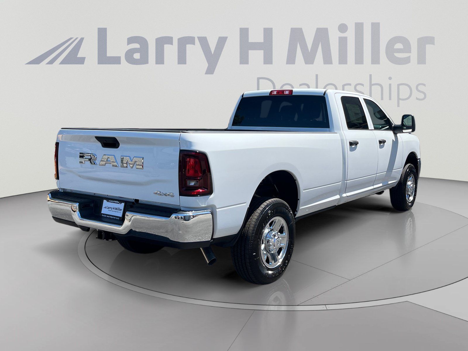 New 2026 RAM 2500 Tradesman w/ Chrome Appearance Group AWD/4WD image 5