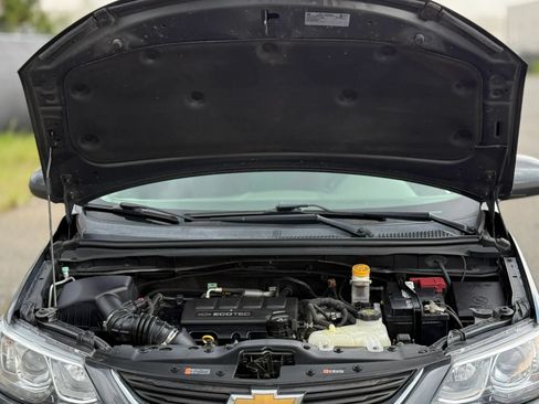 Used 2019 Chevrolet Sonic LT FWD image 28