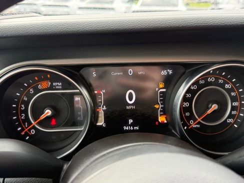 Used 2023 Jeep Wrangler Sport S image 16