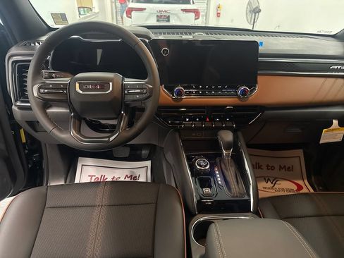 New 2026 GMC Canyon AT4 w/ Technology Plus Package AWD/4WD image 15