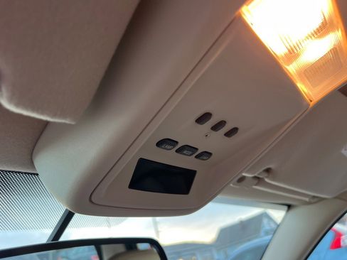 Used 2004 Mercury Grand Marquis LS image 32