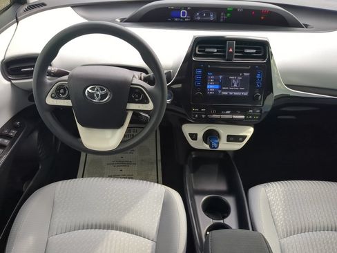 Used 2017 Toyota Prius Two FWD image 12