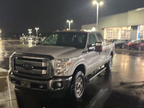 Used 2016 Ford F250 XLT w/ XLT Premium Package image 8