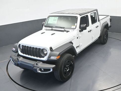 New 2026 Jeep Gladiator Sport image 40
