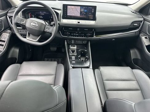 Used 2025 Nissan Rogue SL w/ SL Premium Package FWD image 16