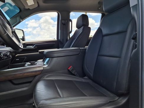 Used 2025 GMC Sierra 2500 SLT w/ SLT Premium Package AWD/4WD image 12