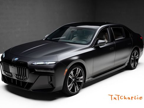 Used 2023 BMW i7 xDrive60 AWD/4WD image 1