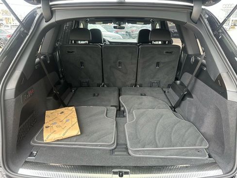 Certified 2025 Audi Q7 3.0T Prestige w/ Prestige Package image 23