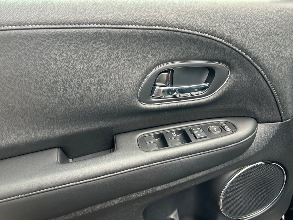 Used 2022 Honda HR-V EX-L image 21