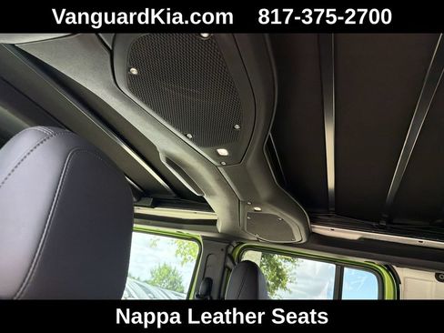 Used 2026 Jeep Wrangler Unlimited Rubicon AWD/4WD image 19