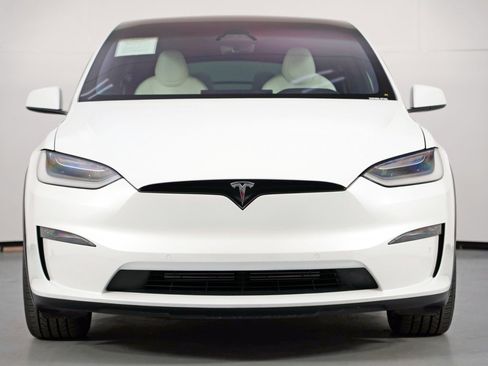 Used 2022 Tesla Model X image 7