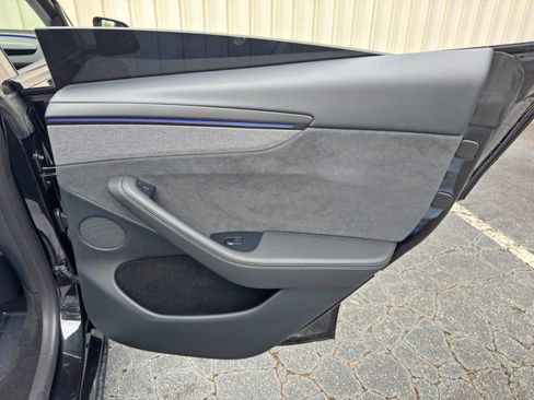 Used 2026 Tesla Model Y 2WD image 47