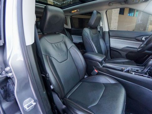 Used 2022 Jeep Compass Latitude w/ Sun and Sound Group image 28