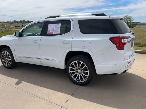 Used 2023 GMC Acadia Denali image 7