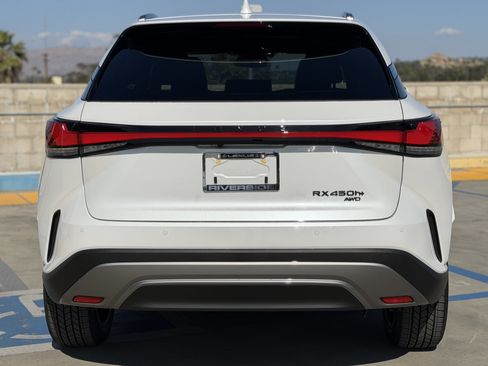 New 2026 Lexus RX 450h AWD image 9