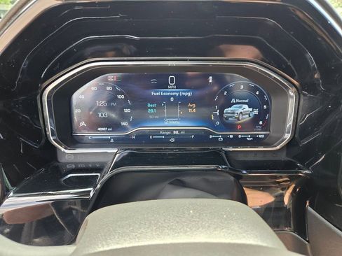 Certified 2024 Chevrolet Silverado 1500 LTZ w/ Technology Package AWD/4WD image 33