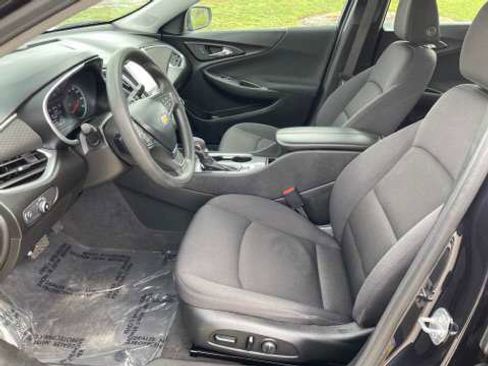 Used 2023 Chevrolet Malibu LT image 35