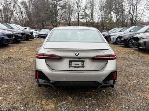 New 2026 BMW 530i xDrive w/ M Sport Package image 5