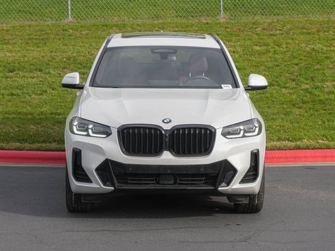 Used 2023 BMW X3 xDrive30i w/ M Sport Package image 3