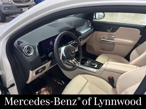 New 2026 Mercedes-Benz GLA 250 4MATIC image 8