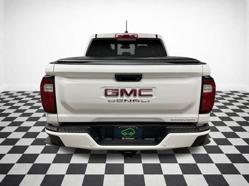 Certified 2025 GMC Canyon Denali image 7