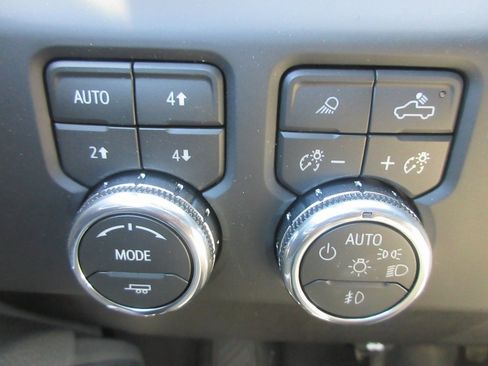 New 2026 GMC Sierra 2500 Denali w/ Denali Reserve Package image 17