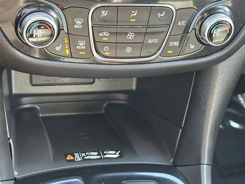 Certified 2023 Chevrolet Equinox Premier w/ LPO, Floor Liner Package image 12