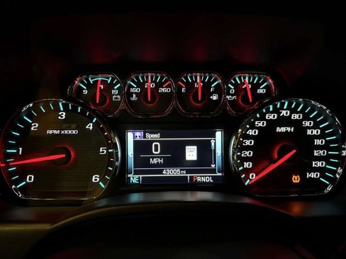 Used 2017 Chevrolet Silverado 1500 LT w/ All Star Edition AWD/4WD image 41