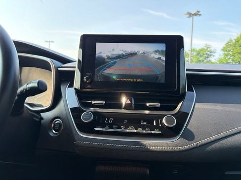 Used 2025 Toyota Corolla SE FWD image 29